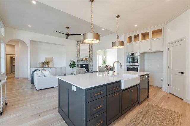 6225 Wild Blue Yonder Way, Edmond, OK 73034