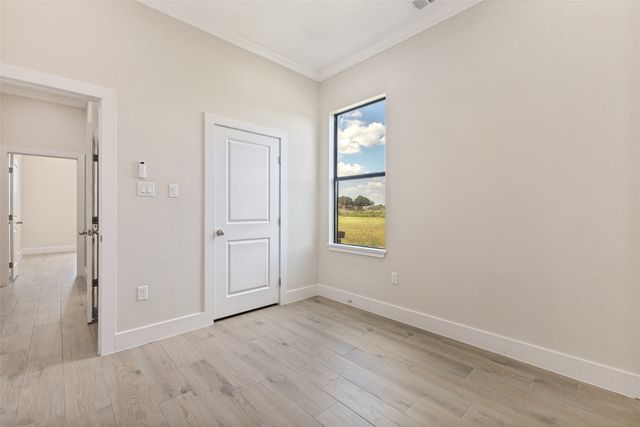 3150 Crisp Road, Ennis, TX 75119