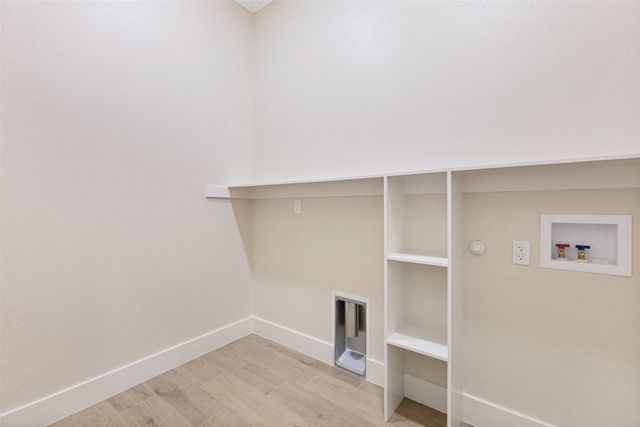 3150 Crisp Road, Ennis, TX 75119