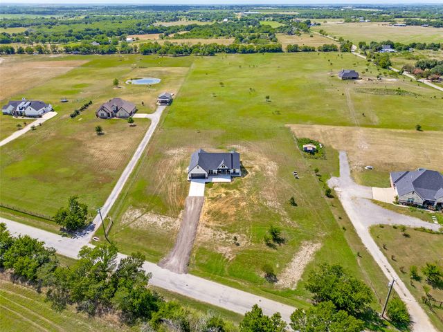 3150 Crisp Road, Ennis, TX 75119