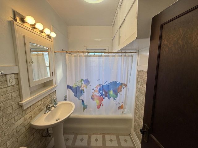 1107 S 4TH AVENUE, Wausau, WI 54401