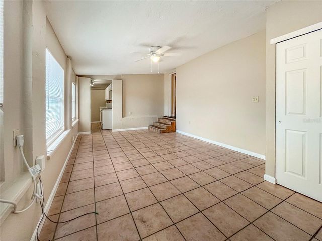 2137 ROSELAWN STREET B, Sarasota, FL 34231