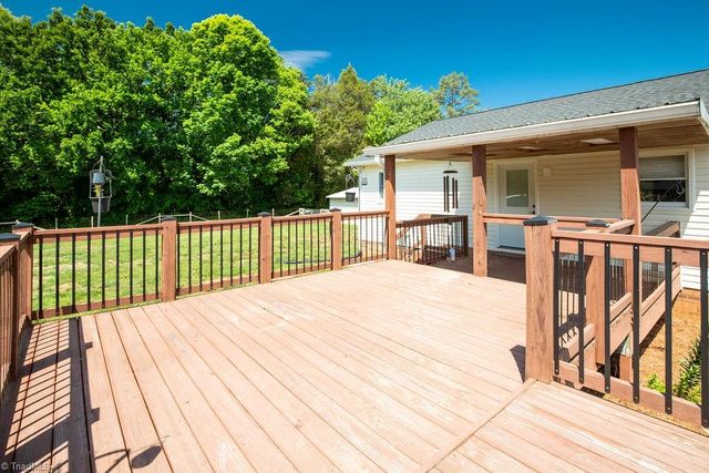 4280 Hoover Hill Road, Trinity, NC 27370