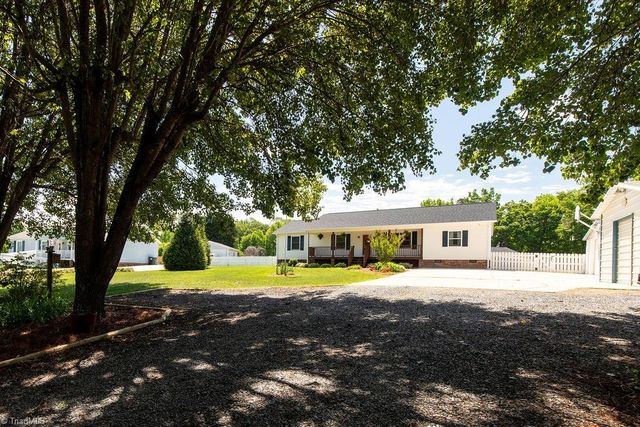 4280 Hoover Hill Road, Trinity, NC 27370