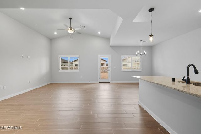 12925 Pontesbury Drive, El Paso, TX 79928