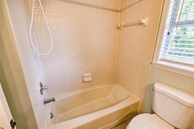 2119 SHADY OAKS DRIVE, Valrico, FL 33594