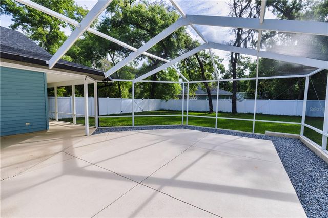 2119 SHADY OAKS DRIVE, Valrico, FL 33594