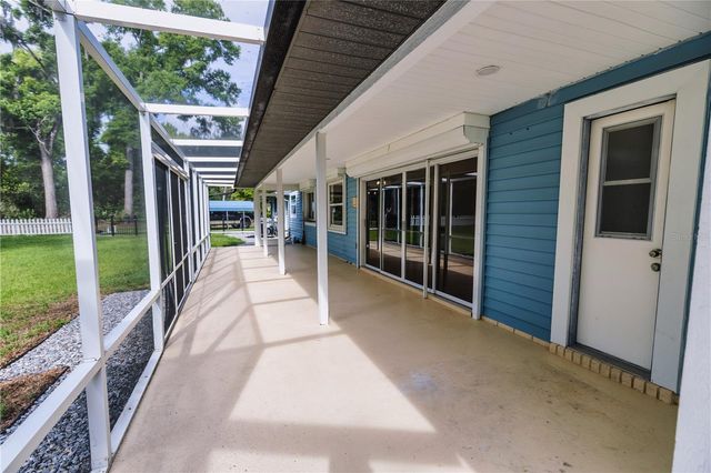 2119 SHADY OAKS DRIVE, Valrico, FL 33594