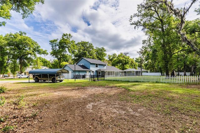 2119 SHADY OAKS DRIVE, Valrico, FL 33594