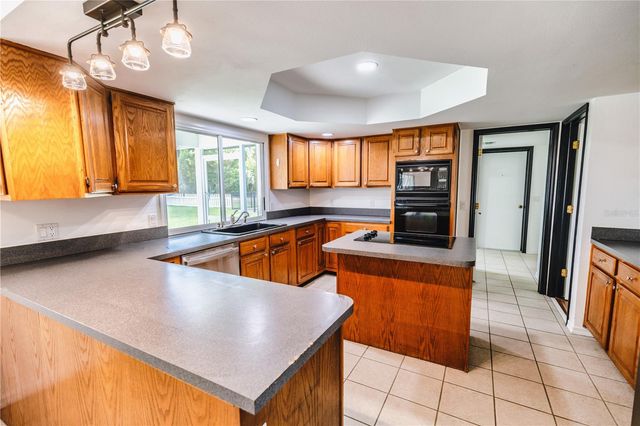 2119 SHADY OAKS DRIVE, Valrico, FL 33594