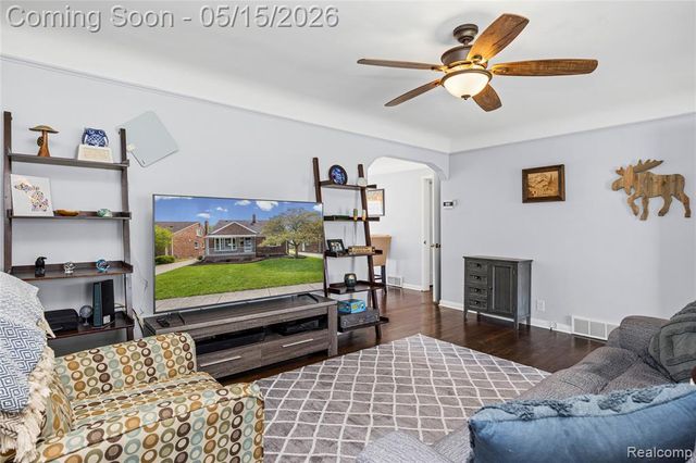 13527 Phelps Street, Southgate, MI 48195
