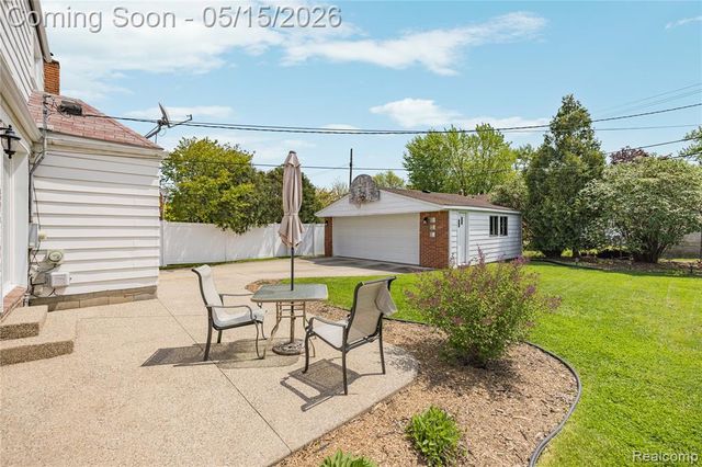 13527 Phelps Street, Southgate, MI 48195