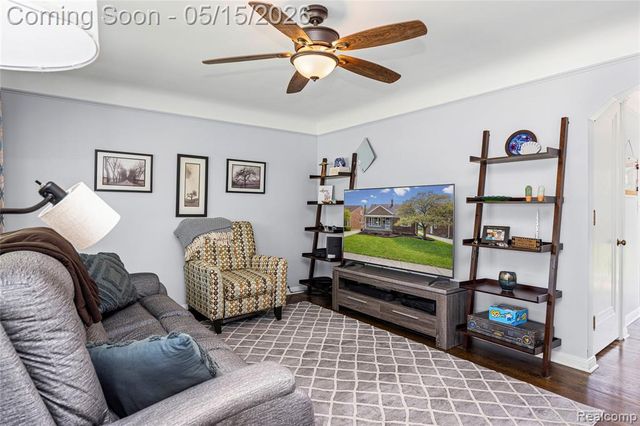 13527 Phelps Street, Southgate, MI 48195