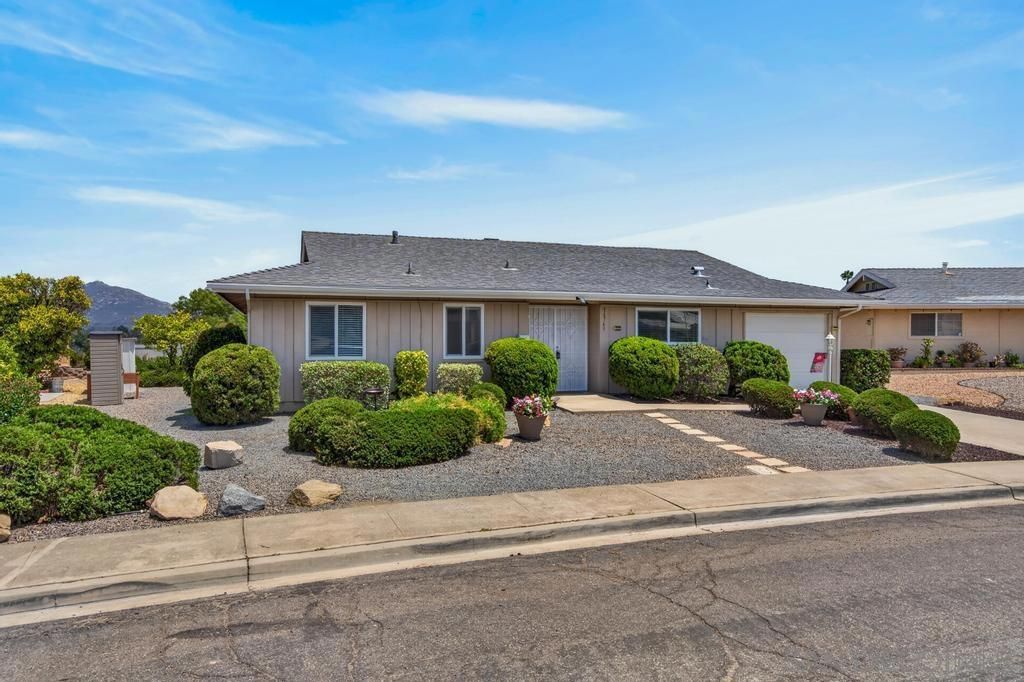 16749 Obispo Ln, San Diego, CA 92128