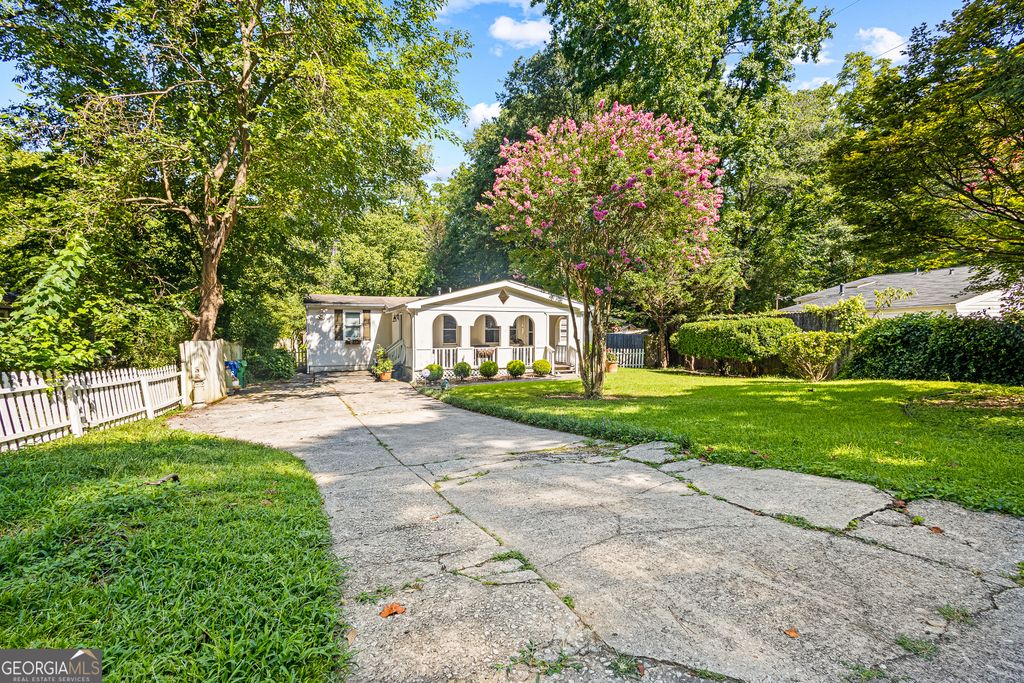 2738 S Bamby Lane NE, Brookhaven, GA 30319