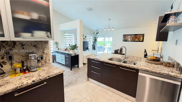 1596 Canary Island Dr, Weston, FL 33327