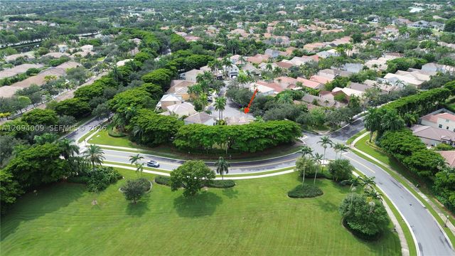 1596 Canary Island Dr, Weston, FL 33327