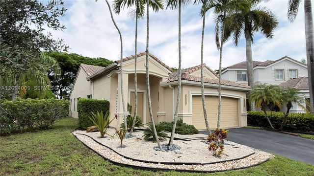 1596 Canary Island Dr, Weston, FL 33327