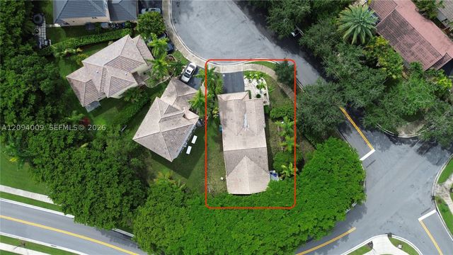 1596 Canary Island Dr, Weston, FL 33327