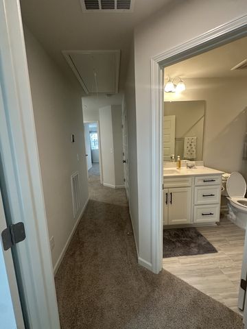 5069 Dayflower Dr, Hermitage, TN 37076