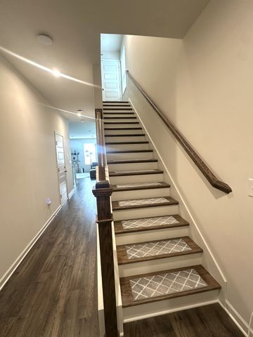5069 Dayflower Dr, Hermitage, TN 37076