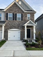 5069 Dayflower Dr, Hermitage, TN 37076