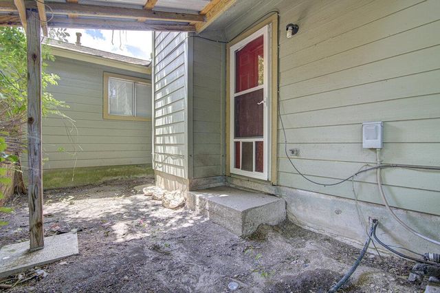 824 King Albert ST A, Austin, TX 78745