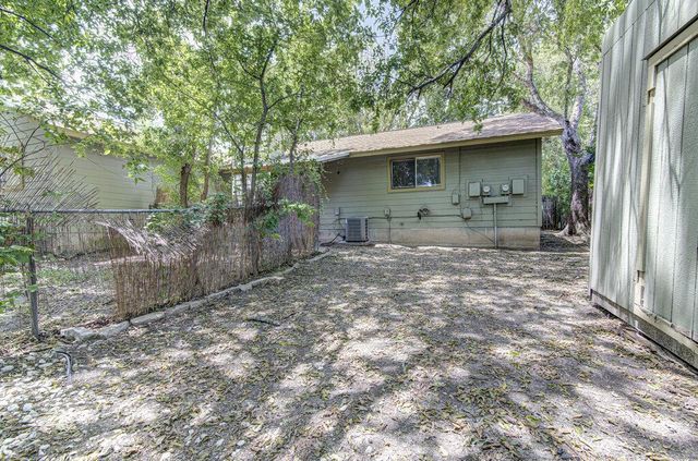 824 King Albert ST A, Austin, TX 78745