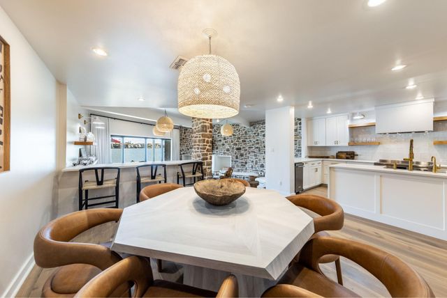 402 Island DR B, Horseshoe Bay, TX 78657