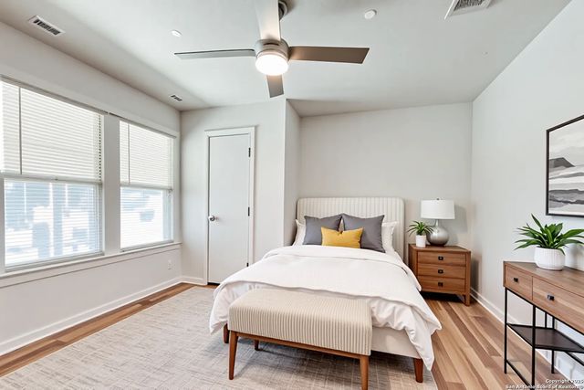 150 Windsor Dr, San Antonio, TX 78228