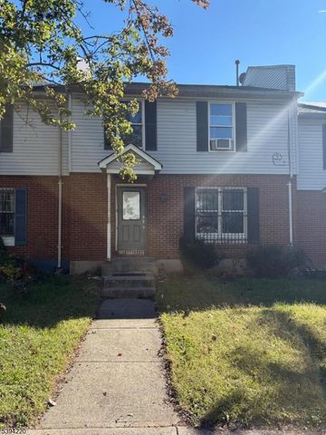 14 Dandridge Dr, Newark City, NJ 07108