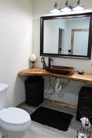 232 N Erie Street, Eufaula, OK 74425