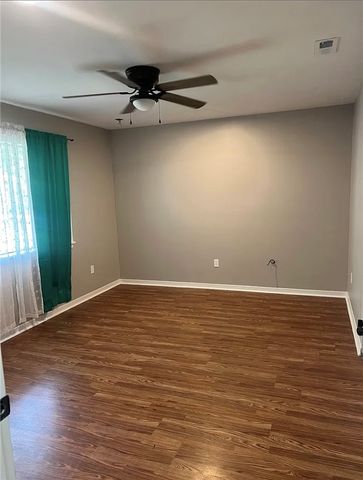 407 Fairway Drive, Bryan, TX 77801
