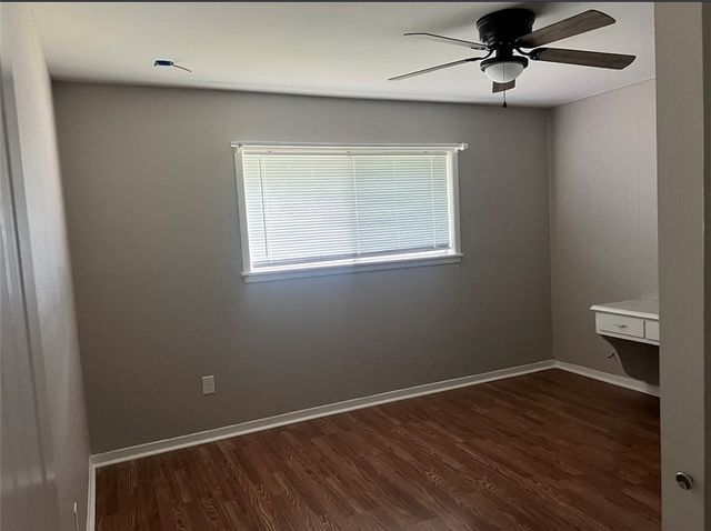 407 Fairway Drive, Bryan, TX 77801