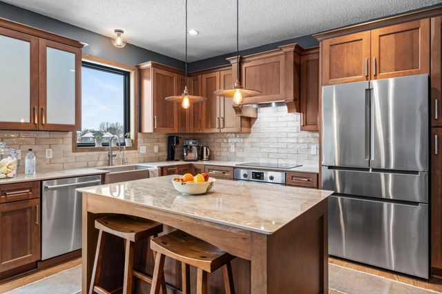 2350 119th Avenue NE, Blaine, MN 55449