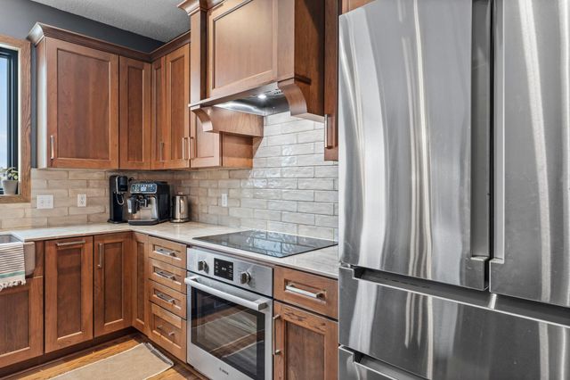 2350 119th Avenue NE, Blaine, MN 55449