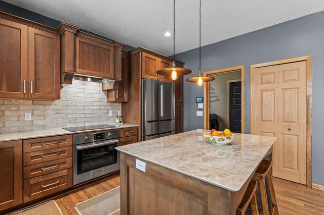 2350 119th Avenue NE, Blaine, MN 55449