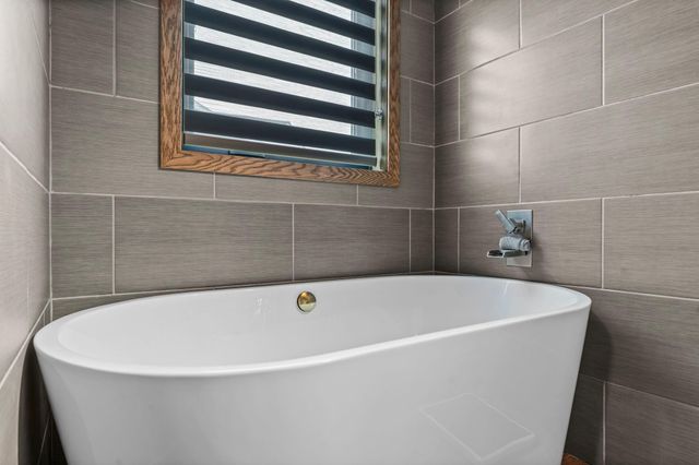 2350 119th Avenue NE, Blaine, MN 55449