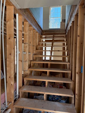 40 Fenton Road, Chester, VT 05143