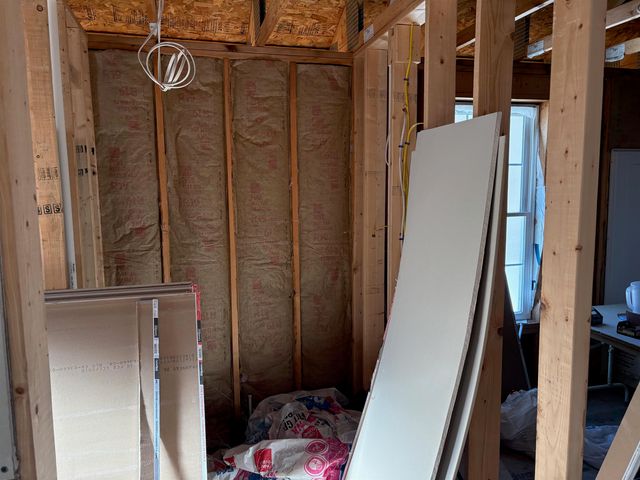 40 Fenton Road, Chester, VT 05143