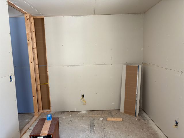 40 Fenton Road, Chester, VT 05143