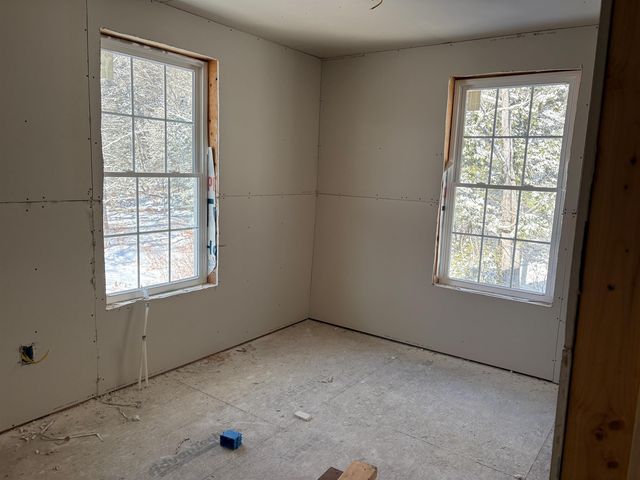 40 Fenton Road, Chester, VT 05143