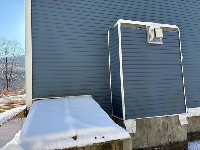 40 Fenton Road, Chester, VT 05143