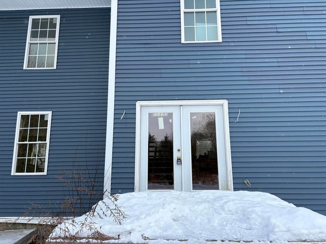 40 Fenton Road, Chester, VT 05143