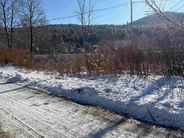 40 Fenton Road, Chester, VT 05143