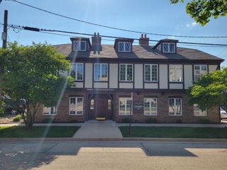 50 Ela Street, Barrington, IL 60010
