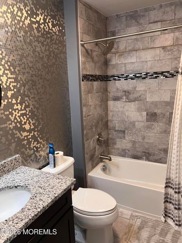 63 Mccormick Avenue S, Old Bridge, NJ 08857
