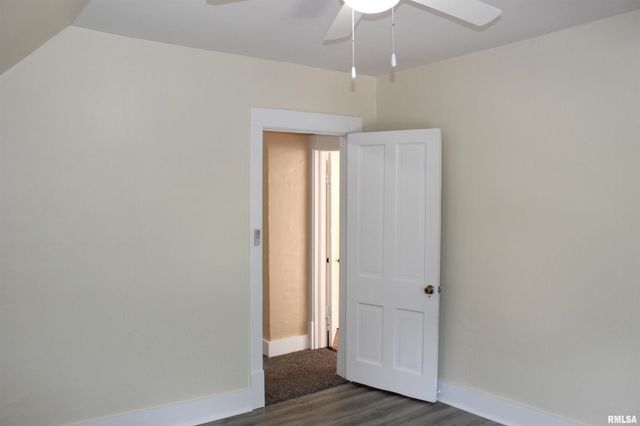 103 N SWARTS Street, Abingdon, IL 61410