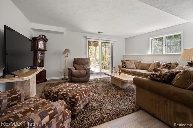 8707 White Fawn Street, Rockford, MI 49341