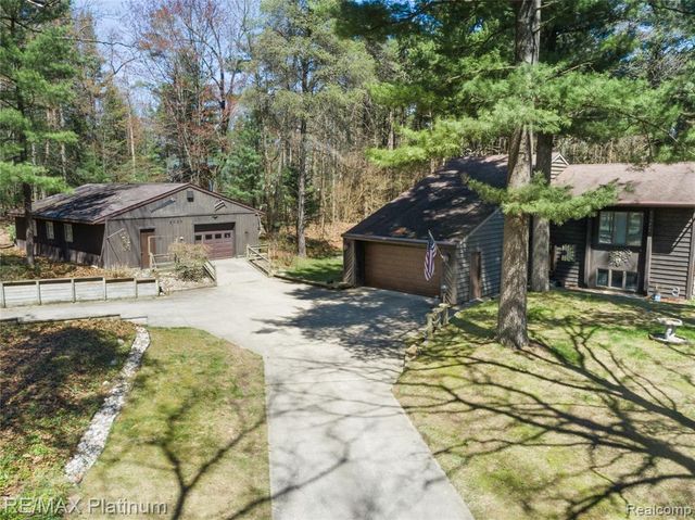 8707 White Fawn Street, Rockford, MI 49341